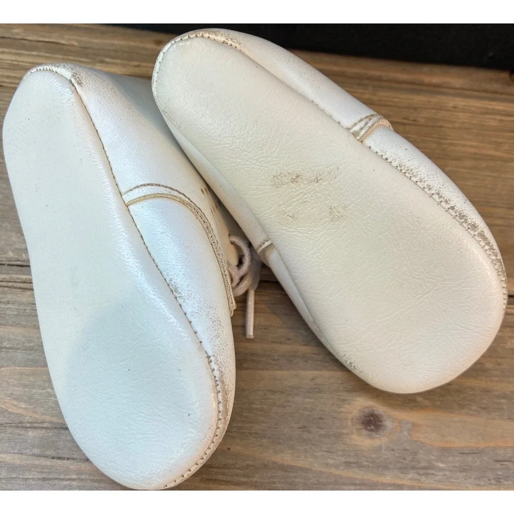 Vintage Baby Walker Shoes Leather Brogue Scalloped Infant‎ White Good